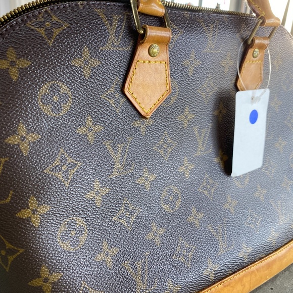 Louis Vuitton Vintage Alma MM Monogram Canvas - Picture 2 of 12